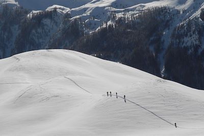Ski nordique dans la vallée de Thures dans le Piémont italien - Italie