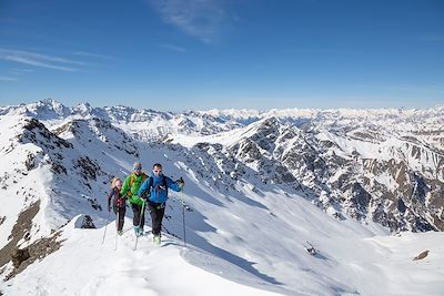 © MONTICO Lionel / Hemis.fr - Ski de randonnée dans le Queyras, Hautes-Alpes - France Ski de randonnée dans le Queyras, Hautes-Alpes - France