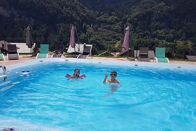 © Bruno Poinson - Piscine - Cocktail nature à Sixt-Fer-à-Cheval - France Piscine - Cocktail nature à Sixt-Fer-à-Cheval - France