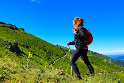 Chemin de randonnée - Auvergne-Cantal - France