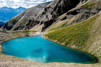 © Christian Lemale - Lac de la petite cayolle - Ubaye - Alpes du Sud - France Lac de la petite cayolle - Ubaye - Alpes du Sud - France