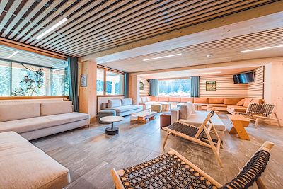 © Cyril Cattin /Alpcat Médias - Détente dans les Aravis - France Détente dans les Aravis - France