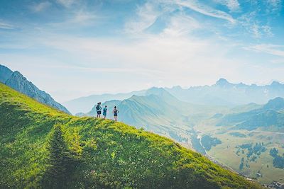 © Cyril Cattin /Alpcat Médias - Randonnée dans les Aravis - France Randonnée dans les Aravis - France