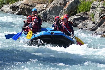 © Robin Gentil - Rafting sur la Guisane - Névache - France Rafting sur la Guisane - Névache - France