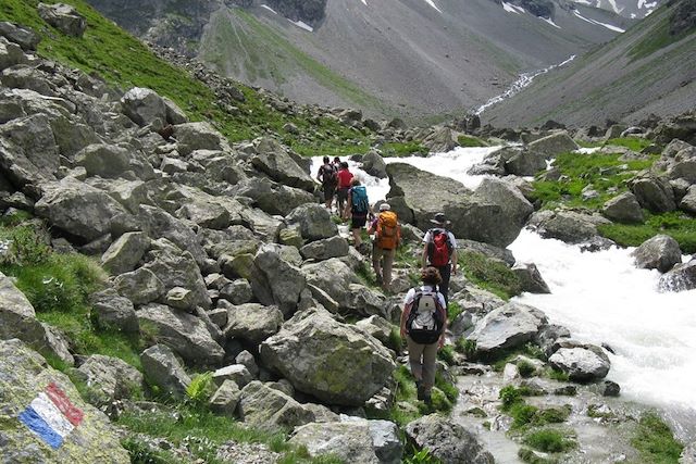 allibert trekking tour des ecrins