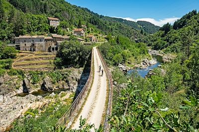 Voyage L'Ardèche secrète à vélo sur la Dolce Via 1