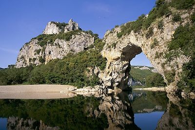 Réserve Naturelle des Gorges de l'Ardèche - Le Pont d'Arc - Ardèche méridionale - France