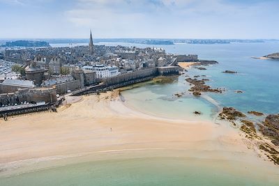 © PORIEL Thibault / CRTB - Plage de l'Eventail - Saint-Malo - France Plage de l'Eventail - Saint-Malo - France