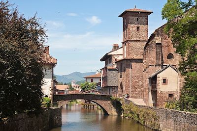 © AZAM Jean-Paul / hemis.fr - Saint-Jean-Pied-de-Port - Pays Basque - France Saint-Jean-Pied-de-Port - Pays Basque - France
