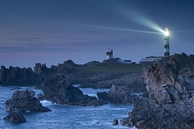© Emmanuel Berthier / CRT Bretagne - Phare du Créac'h sur l'île d'Ouessant - France Phare du Créac'h sur l'île d'Ouessant - France