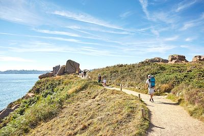 © OT Perros-Guirec - Perros-Guirec - Côtes-d'Armor - Bretagne - France Perros-Guirec - Côtes-d'Armor - Bretagne - France