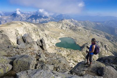 Le lac Bastani vu depuis le Mont Renoso - GR 20 - Haute-Corse - France