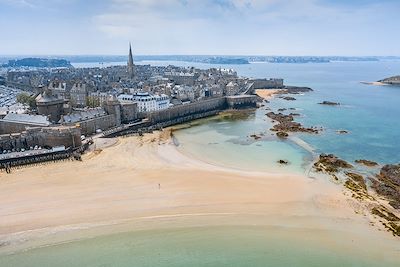 © PORIEL Thibault / CRTB - Plage de l'Eventail - Saint-Malo - France Plage de l'Eventail - Saint-Malo - France