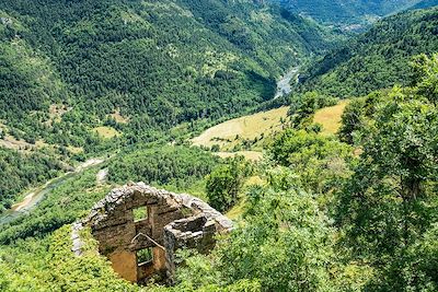 Village d'Eglazines - Gorges du Tarn - France