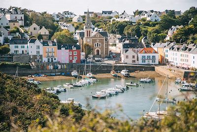 © Clara Ferrand / CRTB - Port de Sauzon - Morbihan - Bretagne - France Port de Sauzon - Morbihan - Bretagne - France