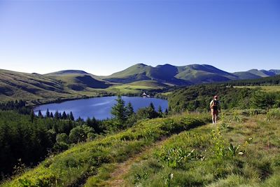 © Pascal Saint-Jean - Lac de Guéry - Massif du Sancy - Massif central - France Lac de Guéry - Massif du Sancy - Massif central - France