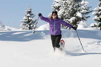 © Benjamin Becker - Raquette dans la vallée de la Clarée - France Raquette dans la vallée de la Clarée - France