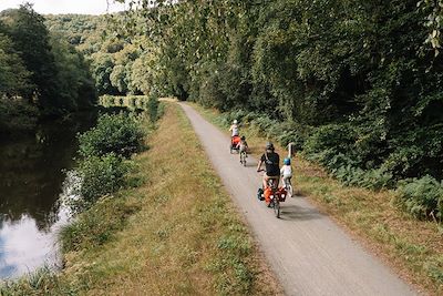 Voyage En famille à vélo sur le canal de Nantes à Brest 2