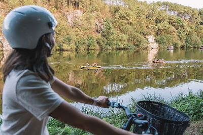 Canal de Nantes à Brest en famille à vélo - Bretagne - France