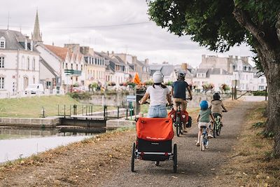 Balade à vélo en famille - Pontivy - Bretagne - France