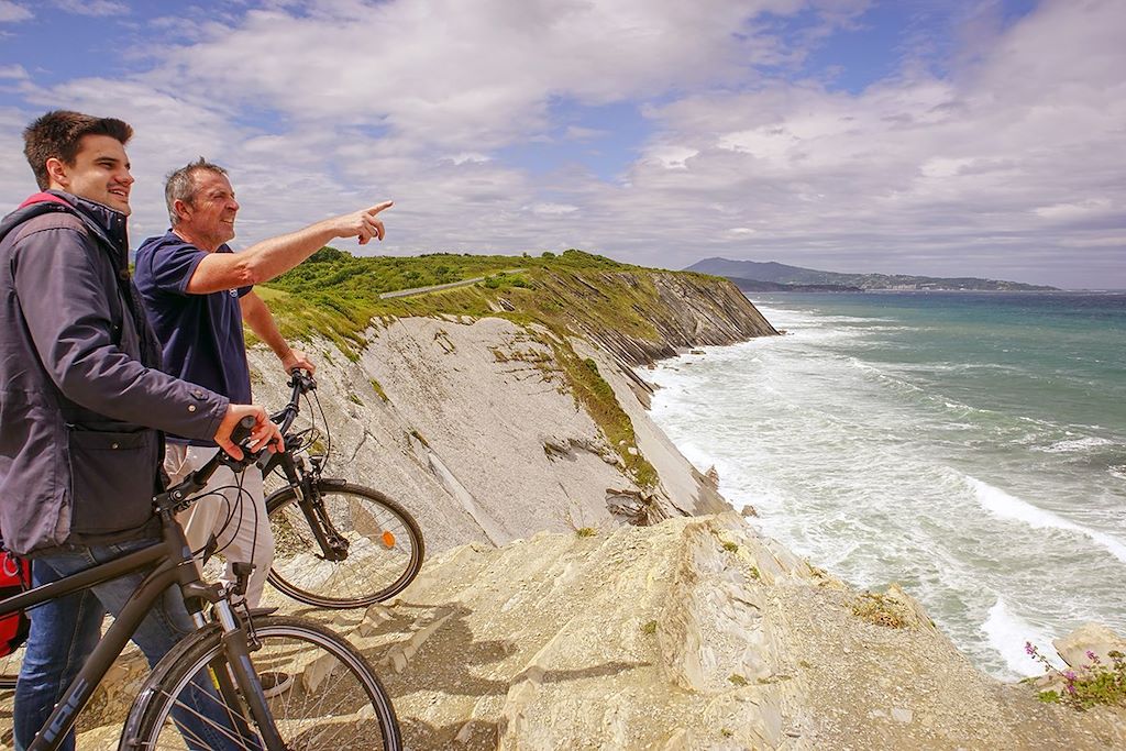 Image Vélo Pays Basque - Tour du Pays Basque - Saint-Jean-Pied-de-Port à vélo