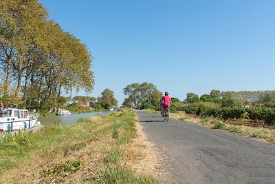 Vélo le long du canal du midi - France