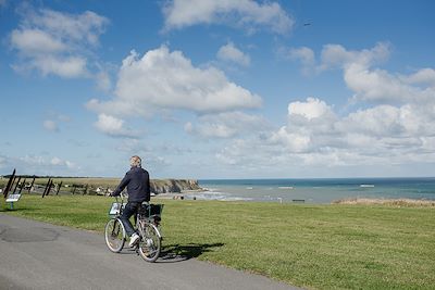 Balade en vélo à Arromanches - Normandie - France