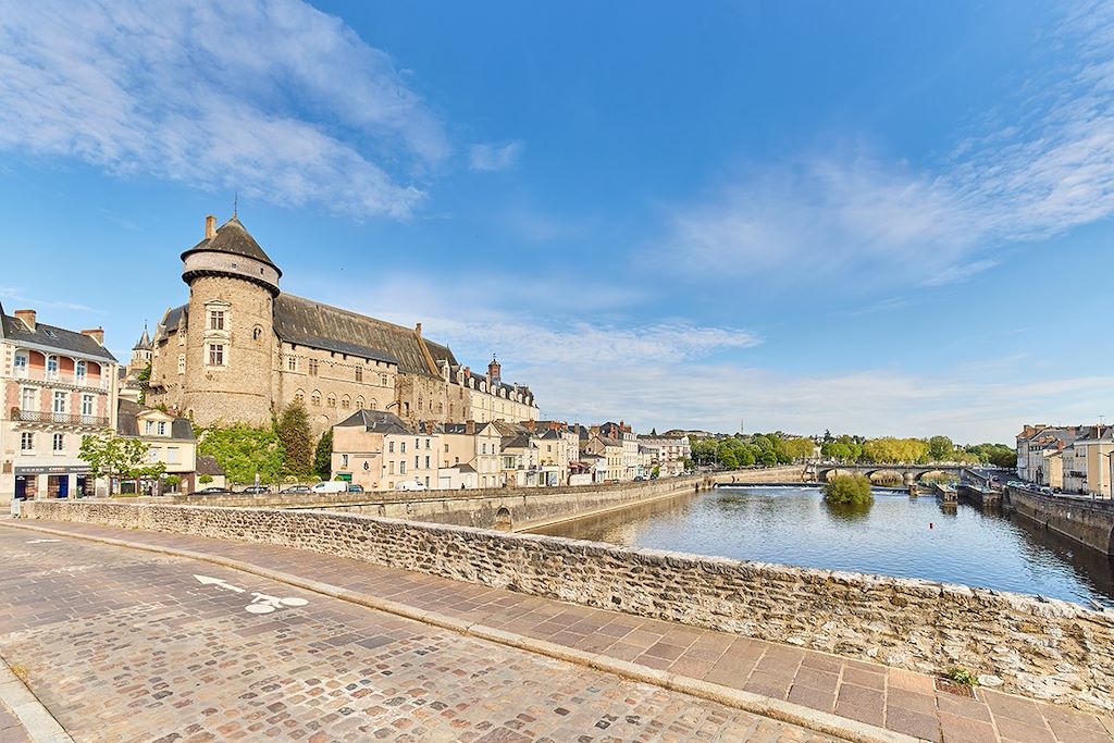 Image La Vélo Francette - La vallée de la Mayenne à vélo - Voie verte de Mayenne à vélo