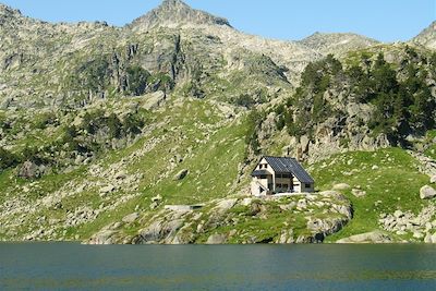 © Sarah Modolo - Le refuge de Colomers dans les Pyrénées - Espagne Le refuge de Colomers dans les Pyrénées - Espagne