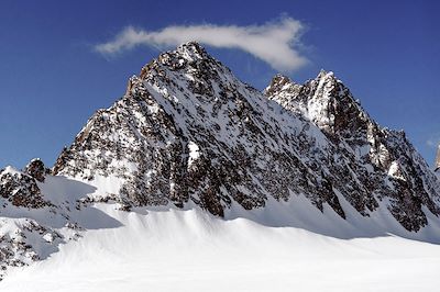 Glacier Blanc et Barre des Ecrins - France