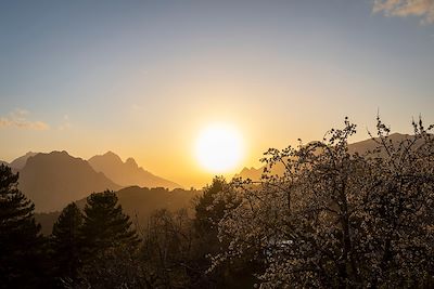 © Götz Göppert - Coucher de soleil à Evisa - Corse - France Coucher de soleil à Evisa - Corse - France