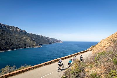© Götz Göppert - En gravel le long du golfe de Porto - Corse - France En gravel le long du golfe de Porto - Corse - France