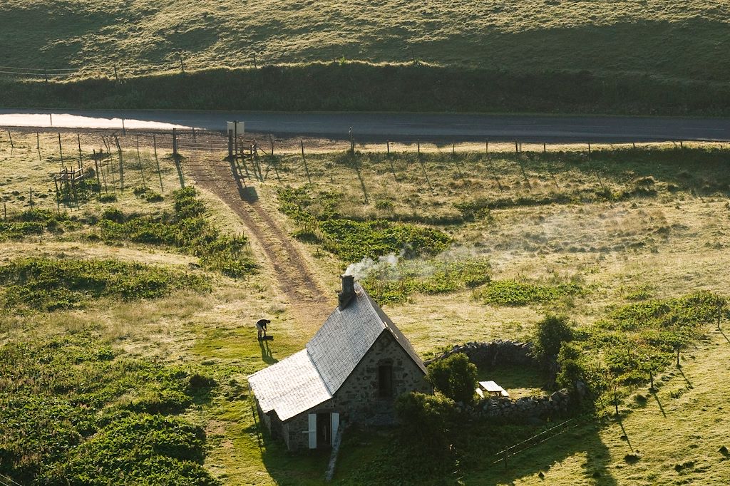 Image Les Monts du Cantal en Gravel - Le Cantal à vélo - Traversée du Massif central à vélo