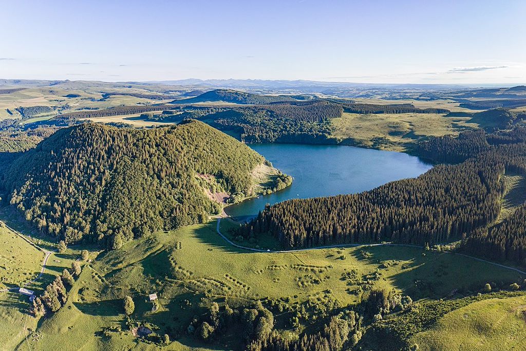 Image Les Monts du Cantal en Gravel - Le Cantal à vélo - Traversée du Massif central à vélo
