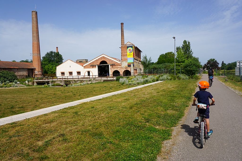 Image Canal du midi à vélo - Canal des deux mers à vélo - Canal du midi en famille
