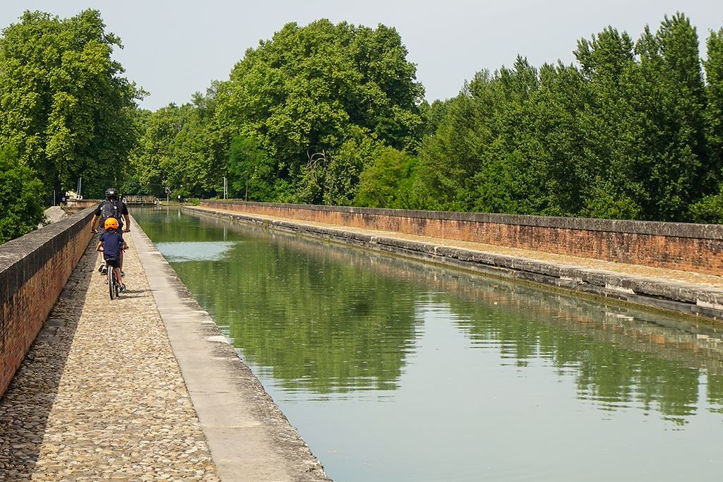 Image Canal du midi à vélo - Canal des deux mers à vélo - Canal du midi en famille