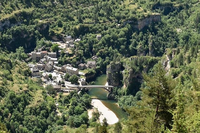 Forêts, collines, rivières et lacs : Trek Cévenol, des Causses aux gorges du Tarn Voyage Trek Cévenol, des Causses aux gorges du Tarn