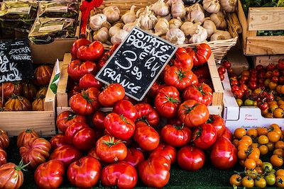 © Sonja Zimmel - Tomates de Provence - Alpilles - France Tomates de Provence - Alpilles - France