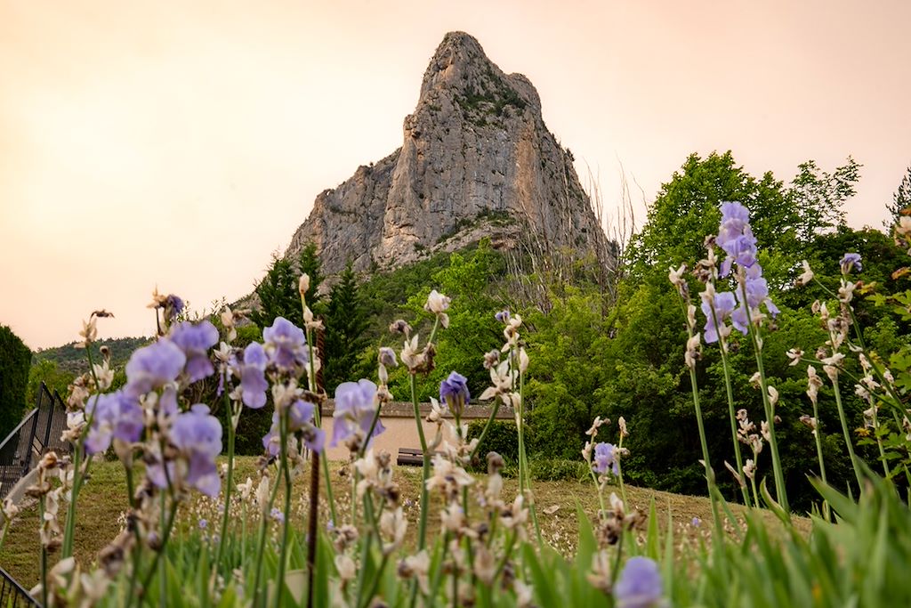 Image Rando en haute Provence - randonnée Baronnies provençales - sentier du Devoluy - les Pays du Buech