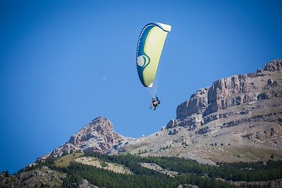 © Loic Vivien-Raguet / Pays des Ecrins - Parapente - Parc national des Ecrins - France Parapente - Parc national des Ecrins - France