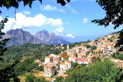 © Bernard Favril / Adobe Stock - Evisa - Corse - France Evisa - Corse - France