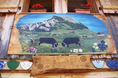 © Hubert Courtial - Chalet d'alpage - Au pays du Léman - Chablais - Haute-Savoie - Alpes - France Chalet d'alpage - Au pays du Léman - Chablais - Haute-Savoie - Alpes - France