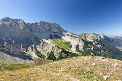 © MONTICO Lionel / Hemis.fr - Randonnée dans le parc naturel régional du Vercors - France Randonnée dans le parc naturel régional du Vercors - France
