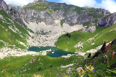 © Aude Merhan - Le lac de Darbon - Grande Traversée des Alpes - France Le lac de Darbon - Grande Traversée des Alpes - France