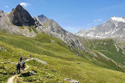 © Bruno Poinson  - Cirque du Génépi au Ritort - Pralognan-la-Vanoise - France Cirque du Génépi au Ritort - Pralognan-la-Vanoise - France