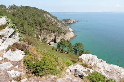 © Anne Lauprêtre - Pointe de St-Hernot - Presqu'île de Crozon - Finistère - Bretagne Pointe de St-Hernot - Presqu'île de Crozon - Finistère - Bretagne