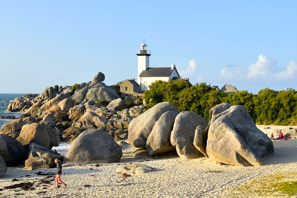 Image Randonnée Finistère - Randonnée GR34 - cote des legendes - ile d'ouessant