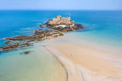 © PORIEL Thibault / CRTB - Plage de l'Eventail - Saint-Malo - France Plage de l'Eventail - Saint-Malo - France