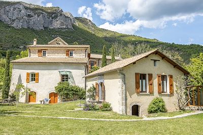 Votre Hébergement - Orpierre - Baronnies Provençales - Hautes-Alpes - France