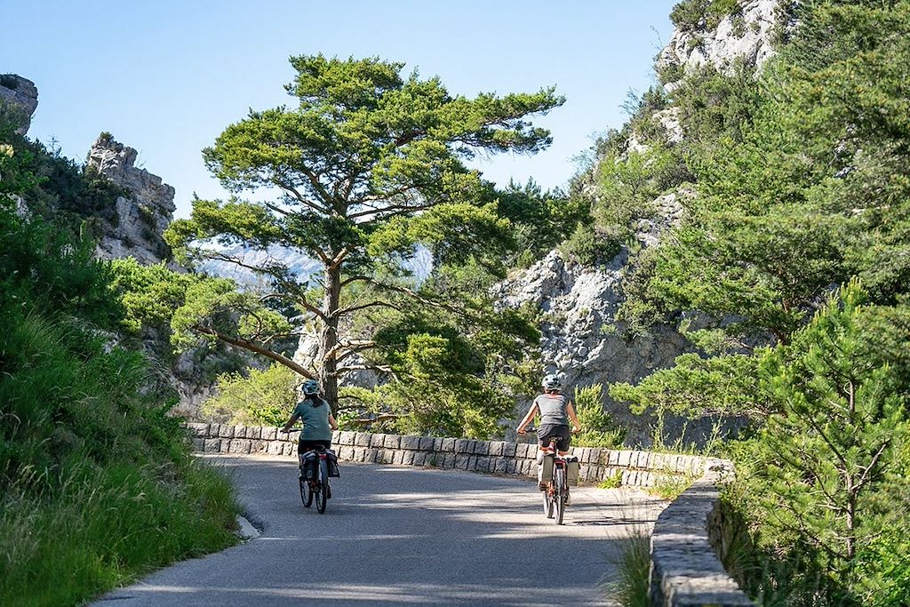 Image Route des crêtes à vélo - lac Sainte Croix à vélo - Moustiers à vélo